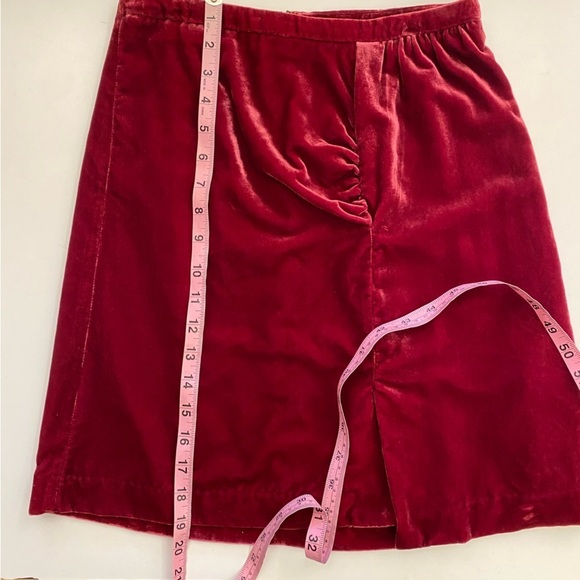 ⭐️ 2 for $25 • Anthropologie || Montie Ruched Velvet Mini Skirt Cranberry Pink 2 - Picture 6 of 7